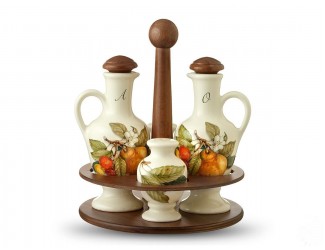 Набор для специй NUOVA CER Груша 5 предметов (2 бутылки для масла+солонка+перечница на подставке) Набор для специй NUOVA CER Груша 5 предметов (2 бутылки для масла+солонка+перечница на подставке)