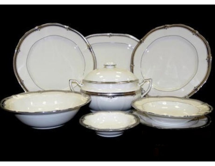 Чайно-столовый сервиз на 12 персон 96 предметов Noritake STRATFORD platinum