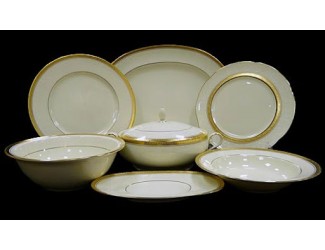 Чайно-столовый сервиз на 12 персон 95 предметов Noritake ADMORE GOLD