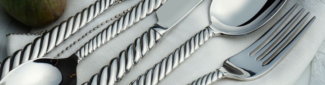 Наборы столовых приборов
