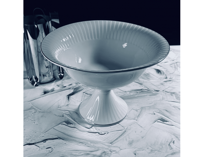 Фруктовница 25см на ножке Lenardi Marzipan Grey 102-061