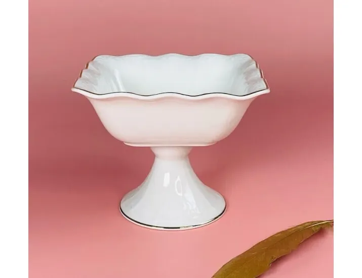 Квадратная  конфетница 15см на ножке Lenardi Агата 102-147