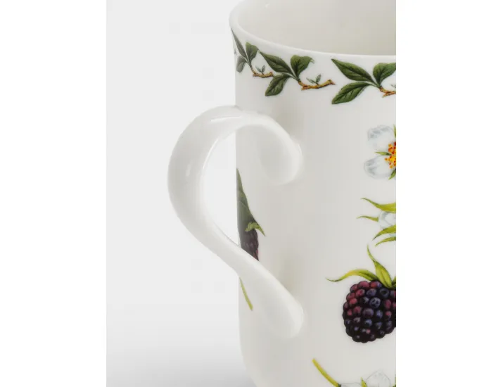 Кружка 300 мл белая Ежевика Maxwell & Williams Orchard Fruits