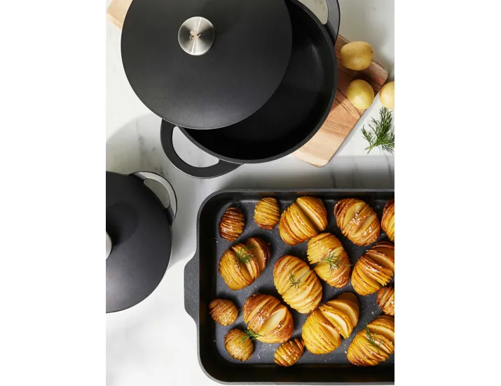 Форма для запекания 38x28.5x5.5 см чёрная с покрытием Maxwell & Williams Agile