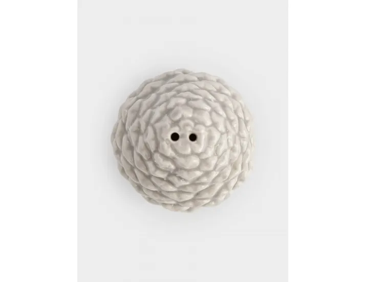 Емкость для соли или перца 7 см бежево-молочная Шишка Anna Lafarg Pinecone