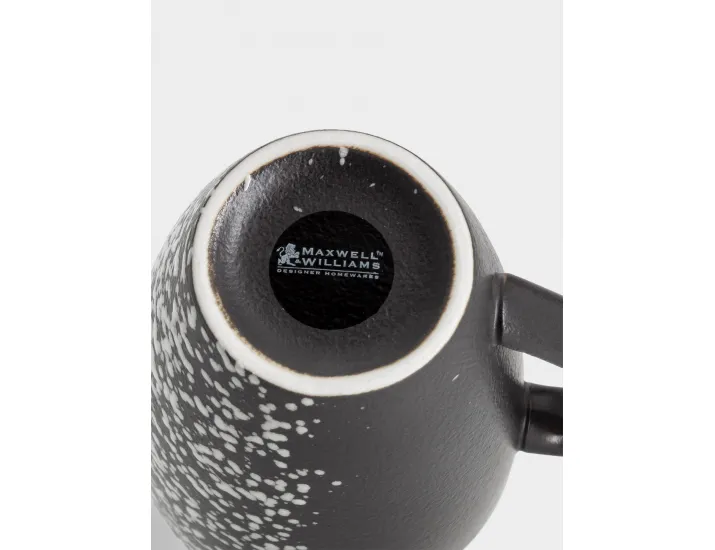 Кружка 400 мл черная в белую крапинку Maxwell & Williams Caviar Galaxy