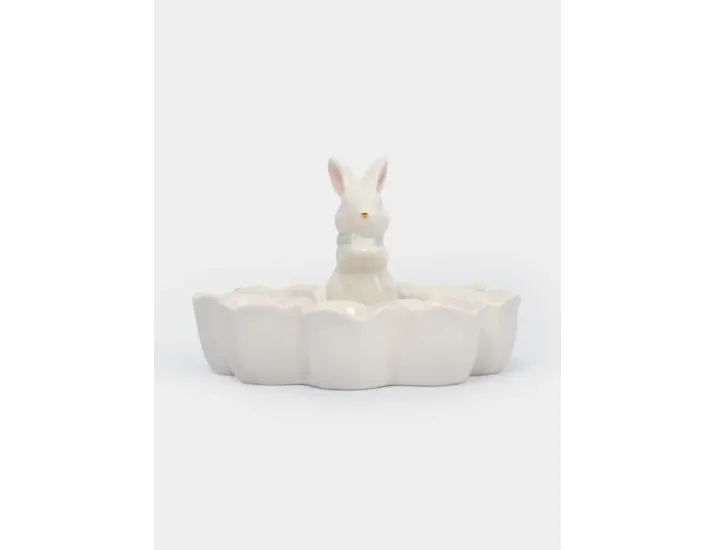 Блюдо пасхальное 18х12 см 8 отделений молочно-золотистое Anna Lafarg Кролик в цветах White Rabbit