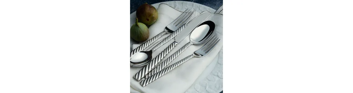 Наборы столовых приборов