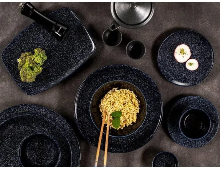 Тарелка квадратная 29см Porland Orion