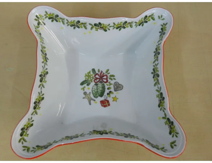 Салатник квадратный 17 см  Leander Мэри-Энн, Шишки Новогодняя коллекция