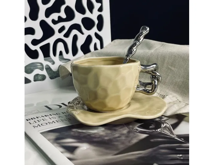 Чашка 280мл с блюдцем и ложкой Lenardi 163-077 бежевая