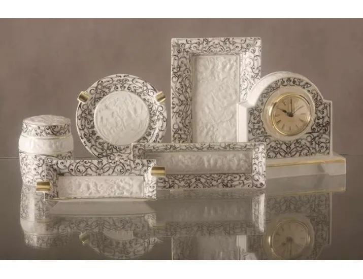 Ёмкость с рельефом Rudolf Kampf Византия 20111432-B936